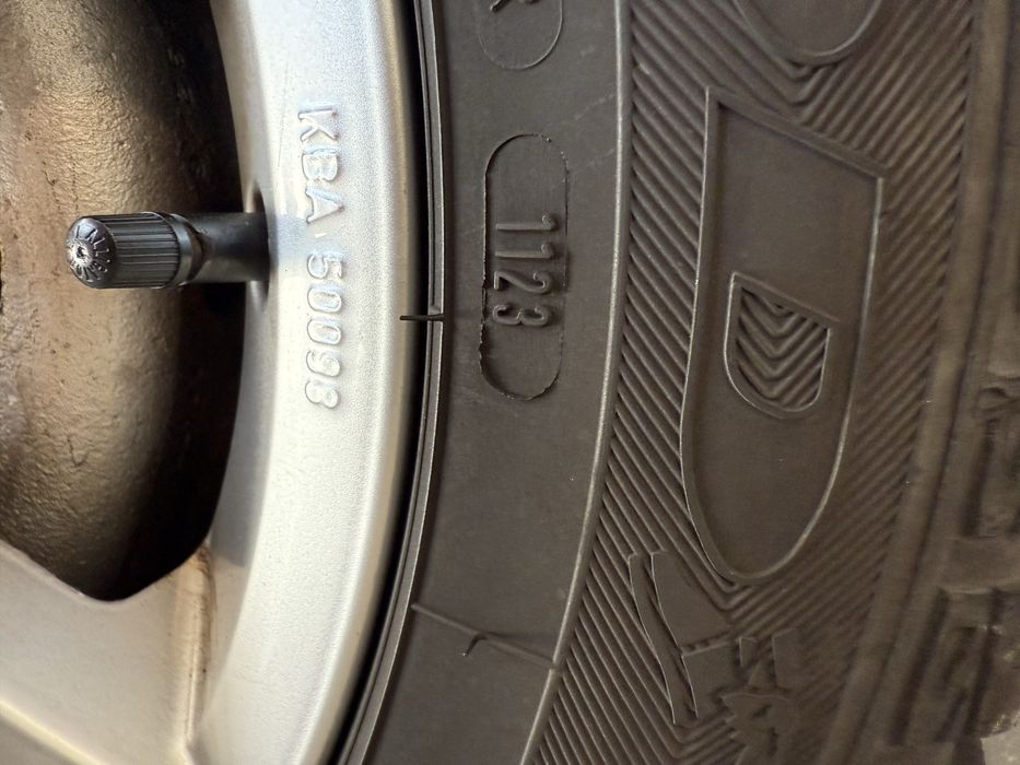 Kola 16” 5x112  opony goodyear vector 215/55/16
