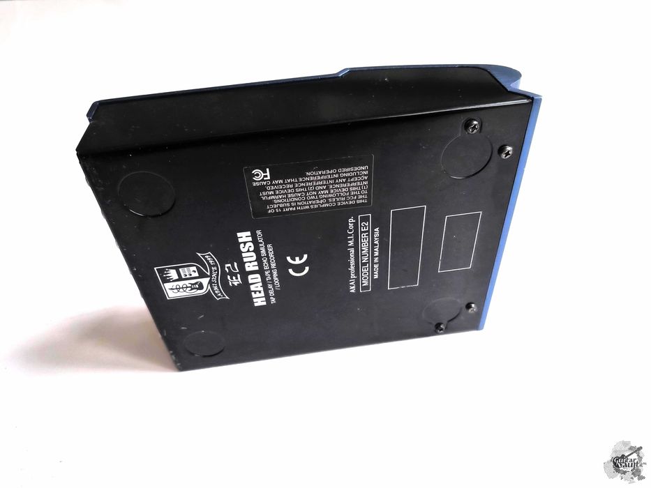 Akai E2 Head Rush лупер ділей семплер