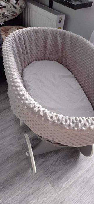 Kosz Mojżesza z 5 kompletami wypelniania i baldachimem