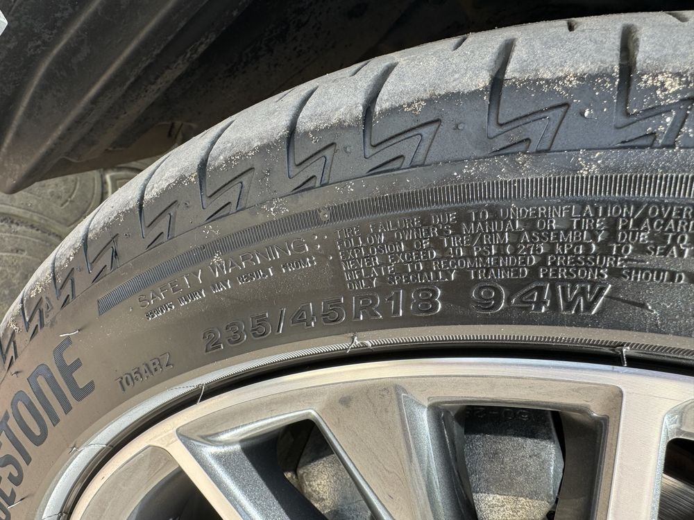 Продам резину bridgestone t005