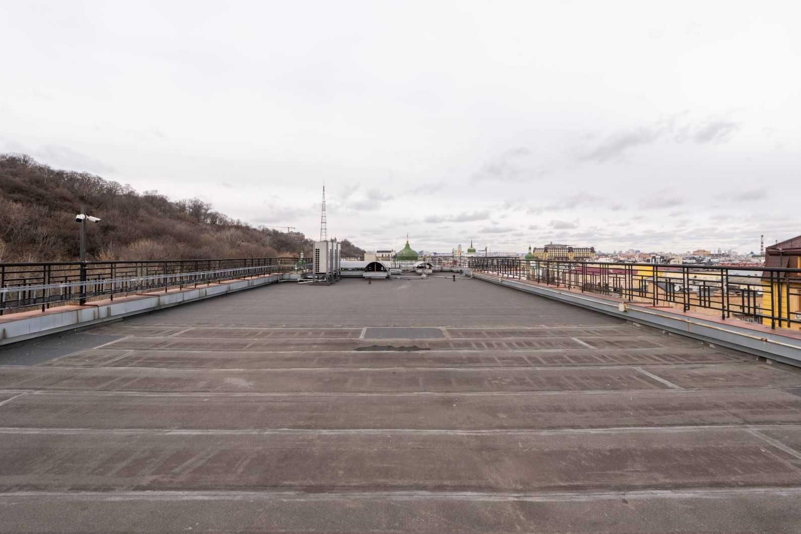 Продаж офісної будівлі (4057 кв.м.) в центрі Подола, без комісії