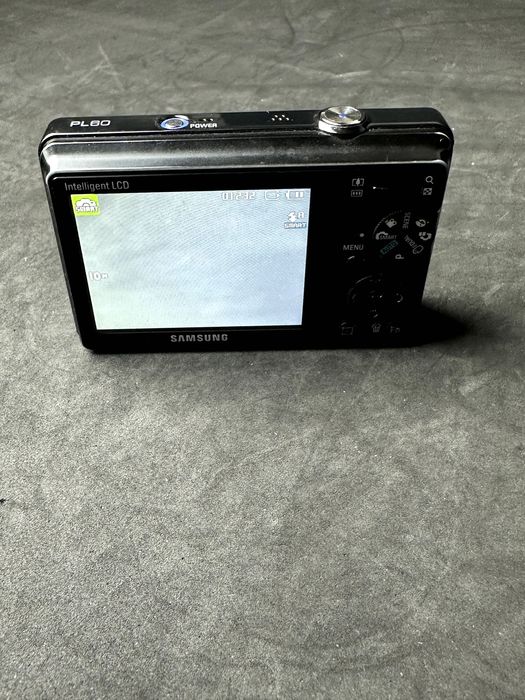 Цифровий фотоапарат Samsung PL-60