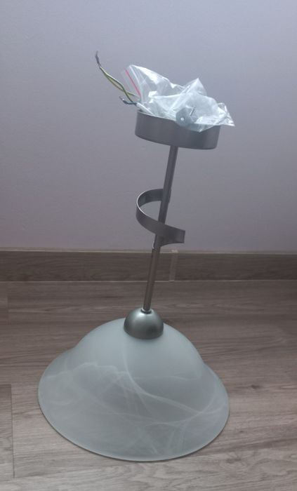 Lampa wisząca na 1 żarówkę