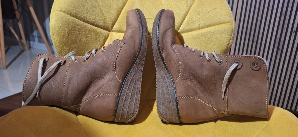 Buty zimowe jesienne Lasocki 39 25cm brązowe skóra naturalna kożuszek