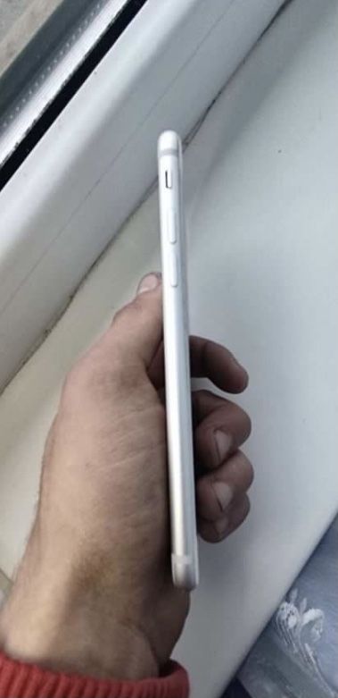 Продам iPhone 7/128GB в гарному стань