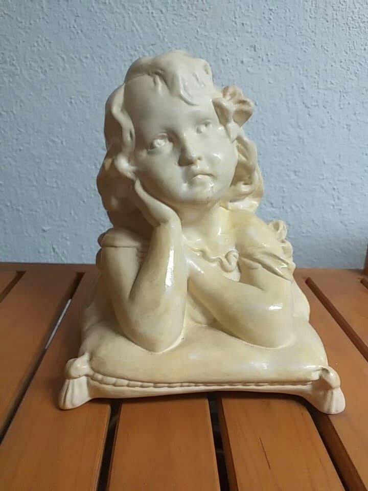 Anjo em gesso  envernizado