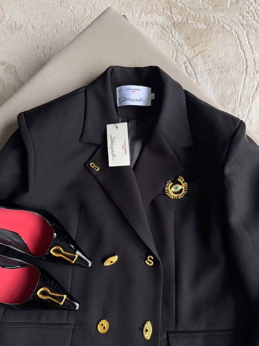 Пиджак женский ! А наличии черный, белый цвет