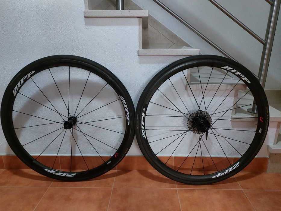Rodas Zipp 202 tubulares