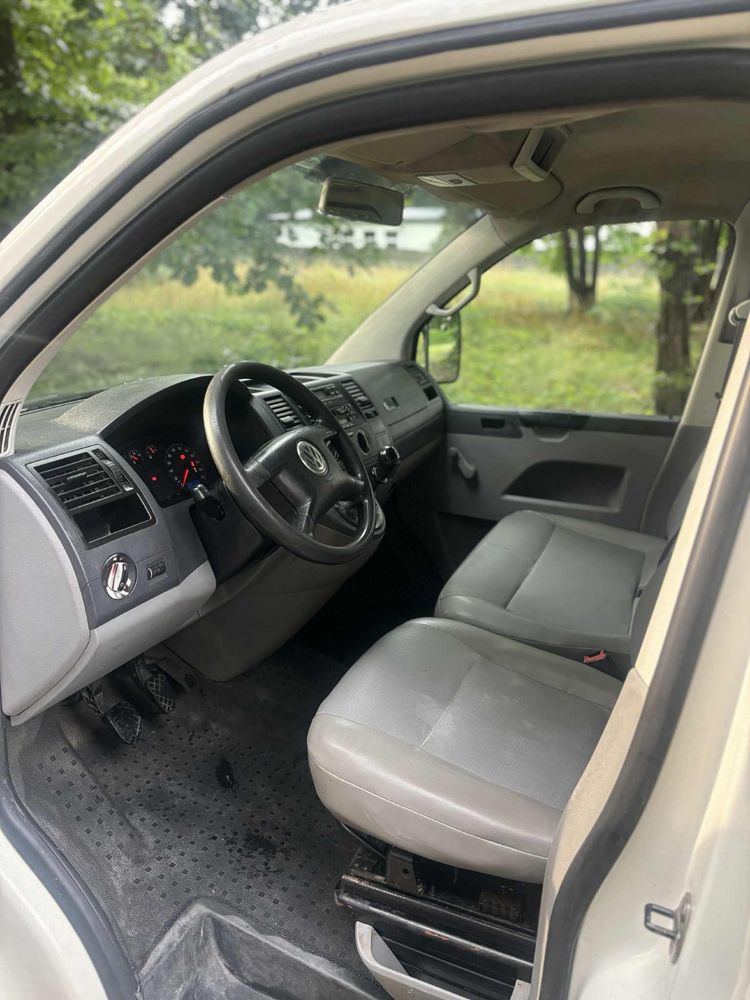 Vw T5 doka brygadówka 1,9 TDI Klima 6 osób wazne oplaty zamiana