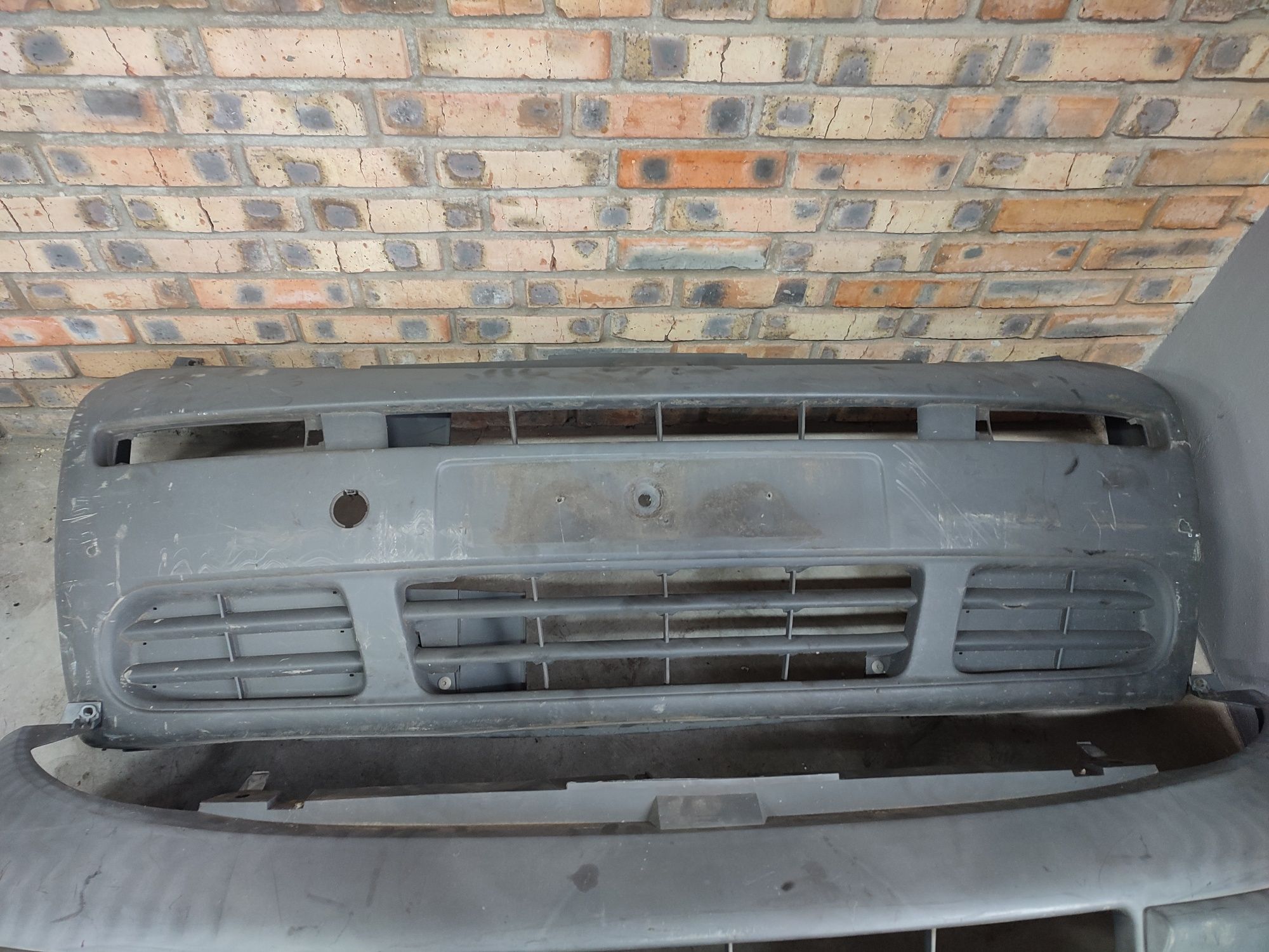 Бампер opel vivaro primastar Renault trafic трафик виваро примастар