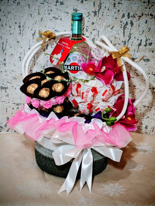 Букети з цукерок від 250 грн