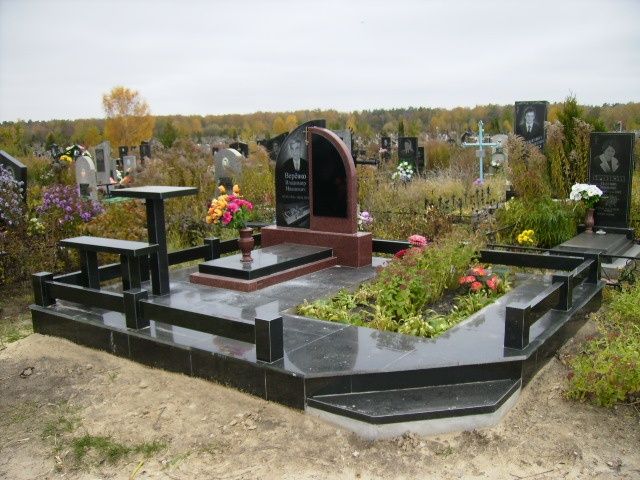Памятники, ступени, подоконники, плитка гранитная