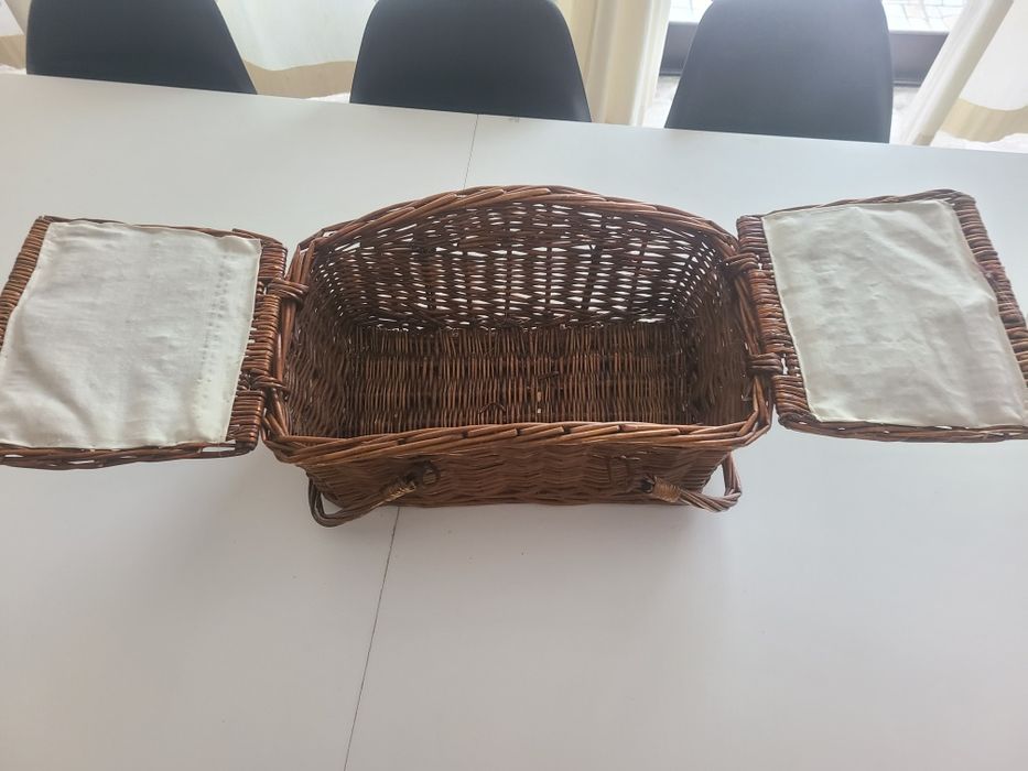 Cesta de piquenique vintage