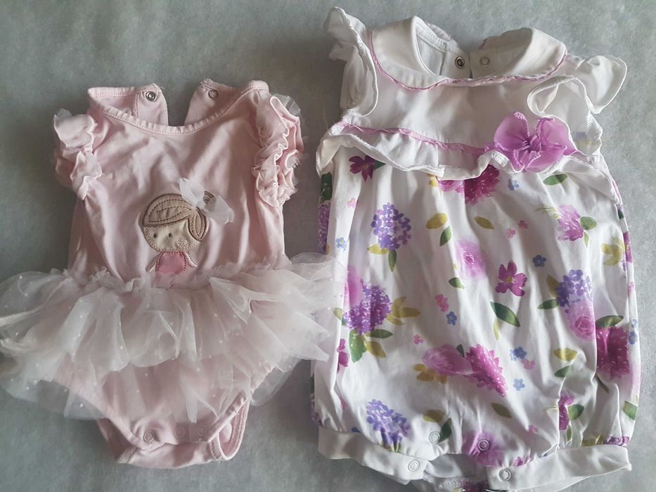 6 Peças roupa para Bebé - Bodys vestidinhos