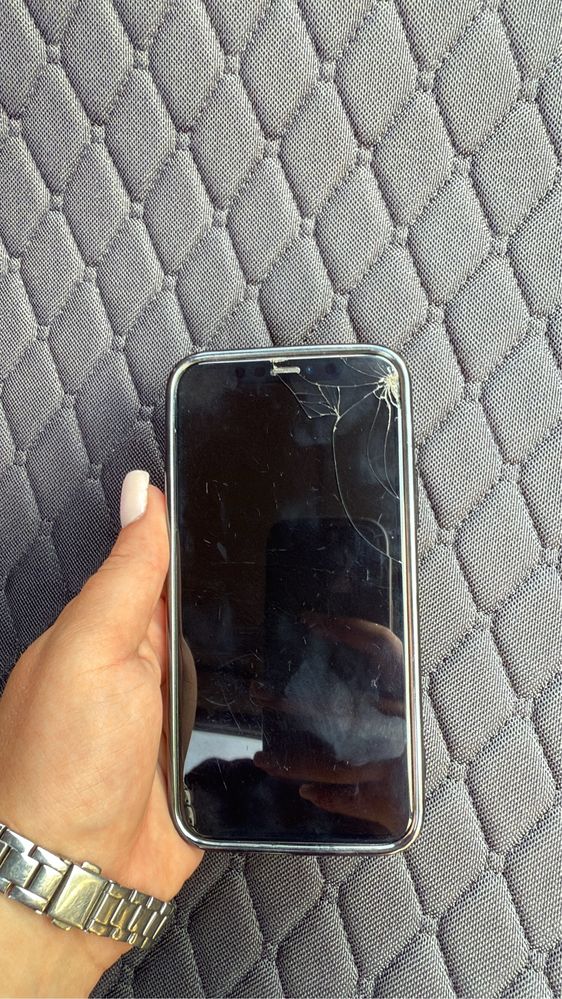 Продам Iphone 11 pro 256 gb