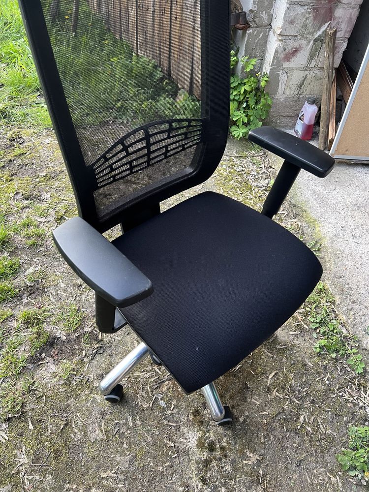 Krzesła obyotowe biurowe