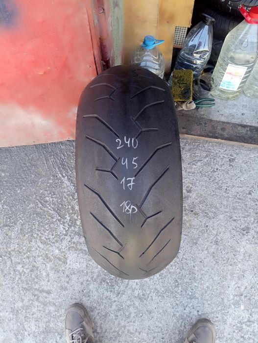 Pirelli diablo rossa 2 240/45 R17 мото шина покришка резина гума скат