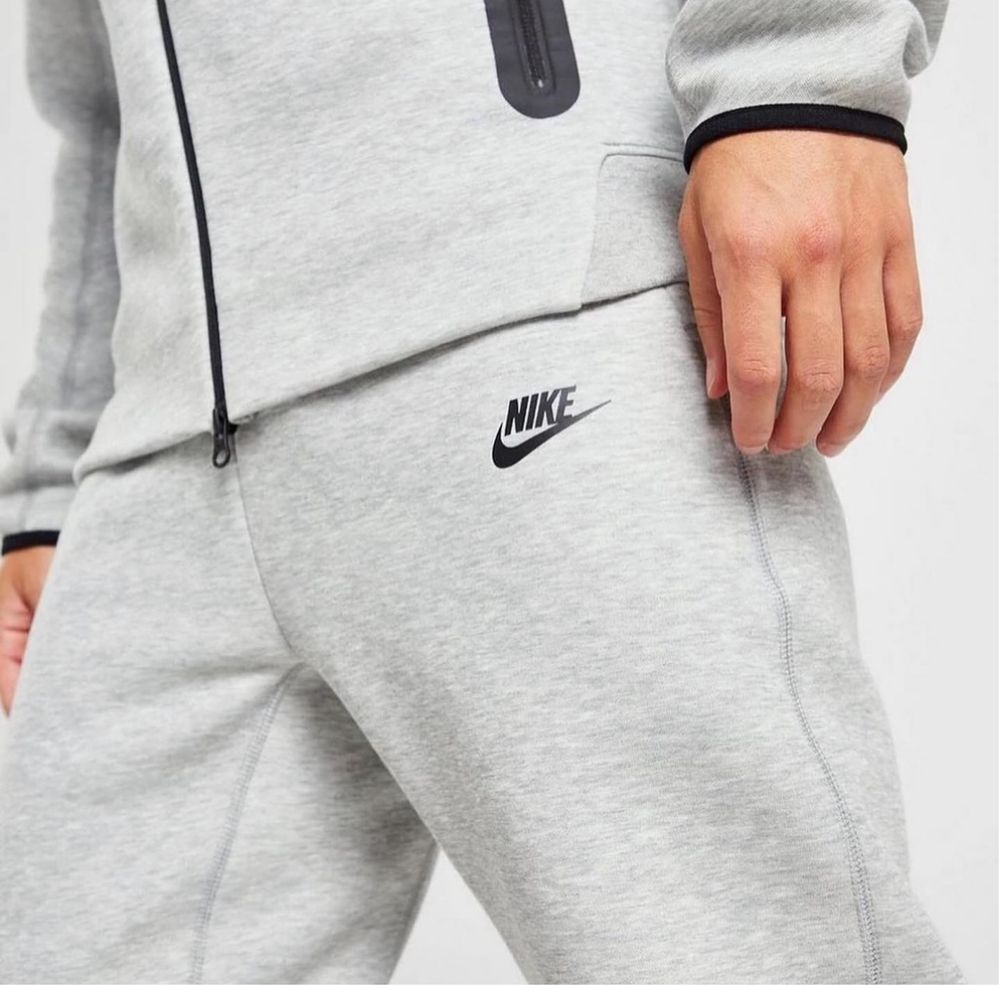 штани Nike Sportswear Tech Fleece Joggers FB8002-063