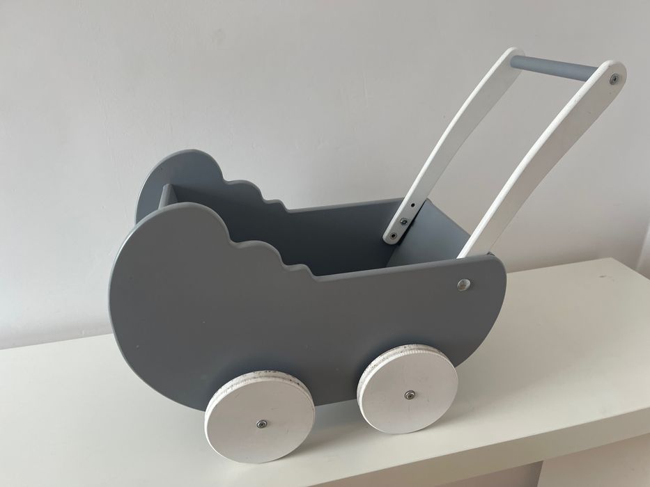 Wózek dla lalek drewniany szary pchacz