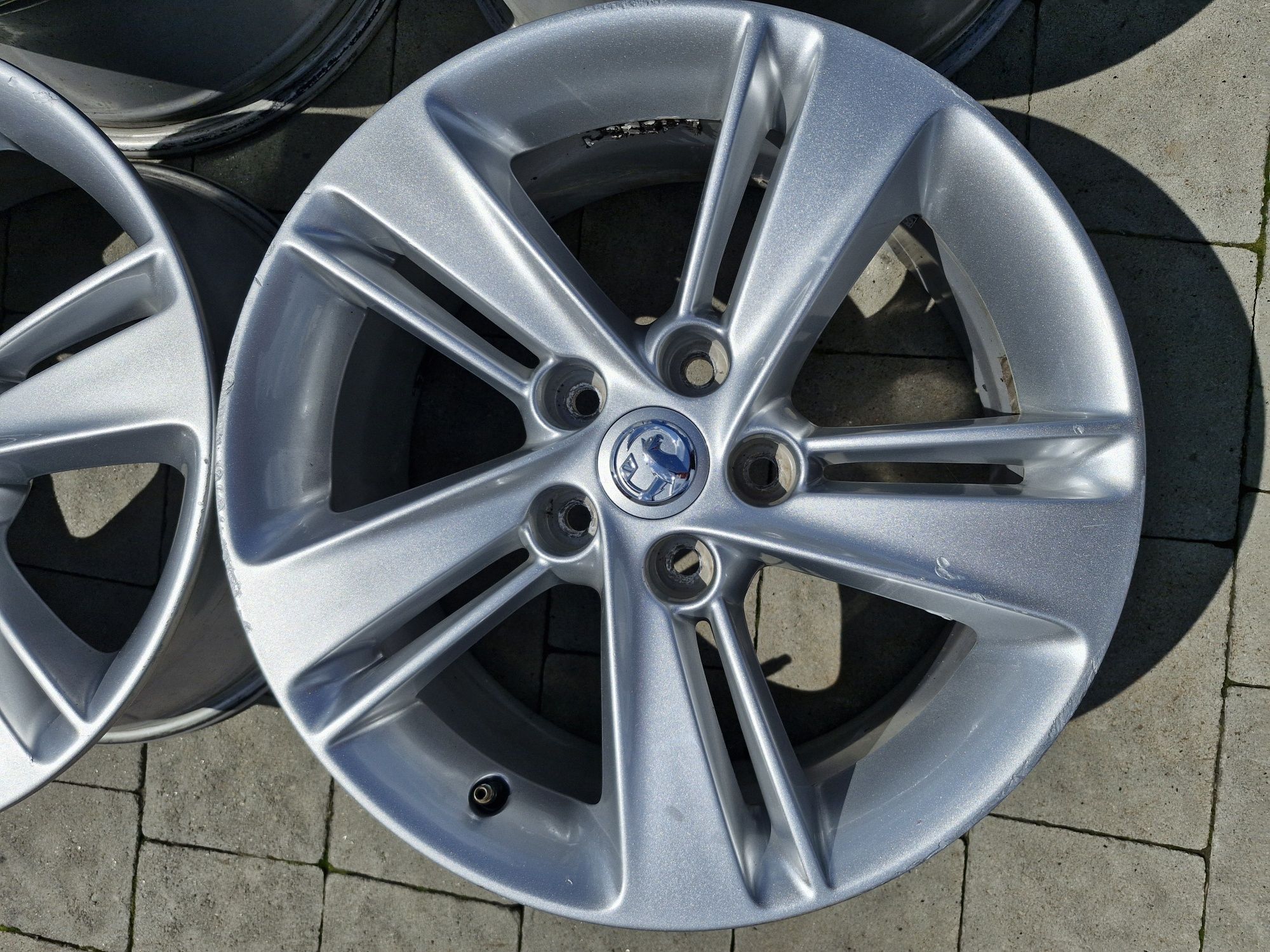 Диски легкосплавні Opel Astra J Insignia Zafira Tourer 7.5J R17 ET45