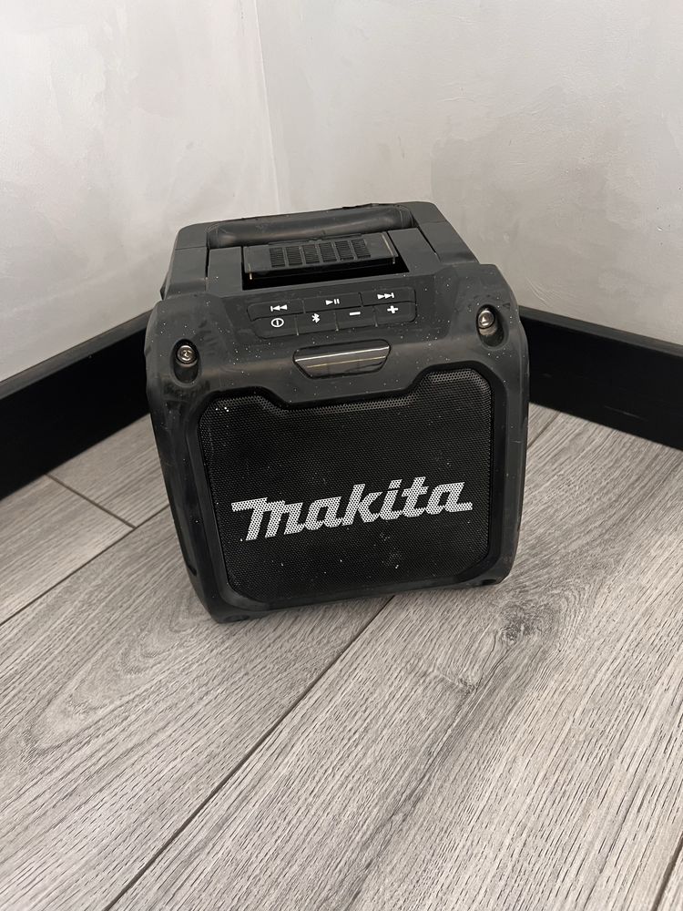 Акамуляторна колонка Makita