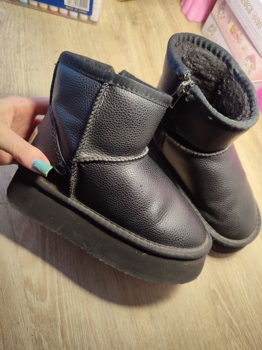 Уггі дитячі натуральна шкіра, сапожки зима ,ботинки зимові