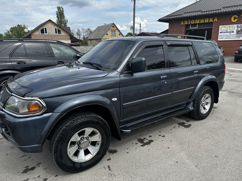 Позашляховик Mitsubishi Pajero Sport 1 2007 3.0 газ бензин