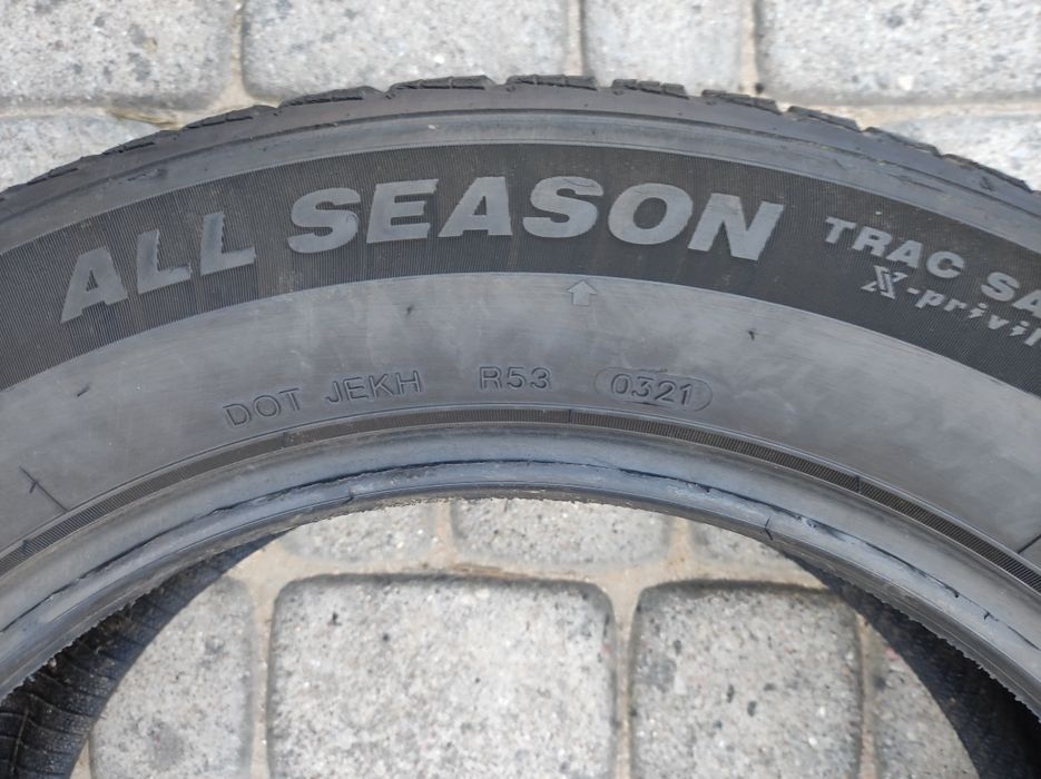 215.60.17 jedna opona TracMax All Season  Dot 2021