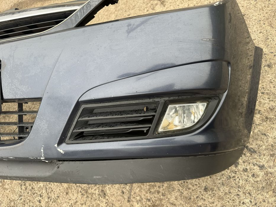 Бампер передній Опель Вектра Ц рестайлінг передний бампер Opel Vectra