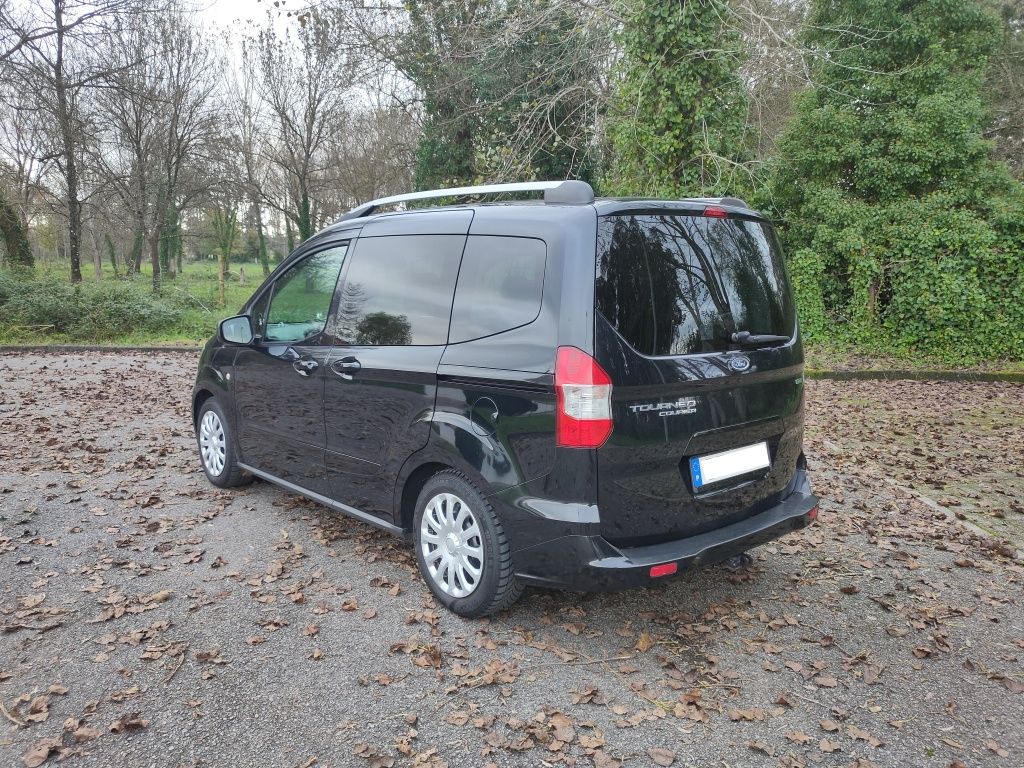Ford Tourneo Courier 1.0