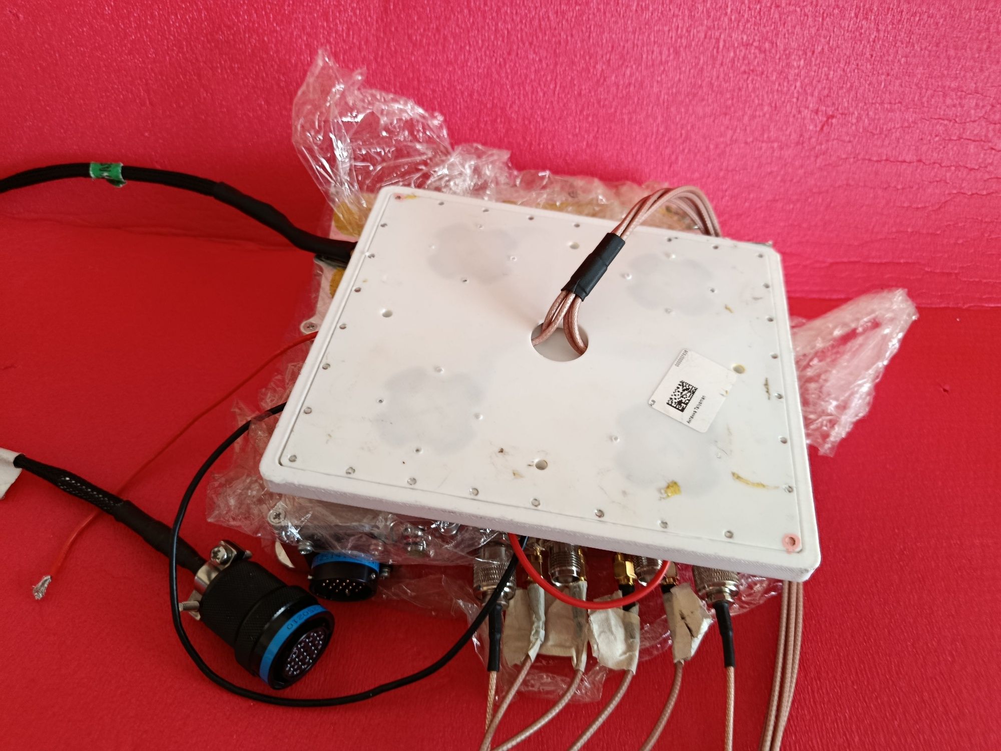 Система GPS.Tualcom anti-jam 4300 gps/gnss