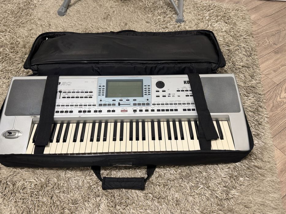Синтезатор Клавіша  Korg pa 50