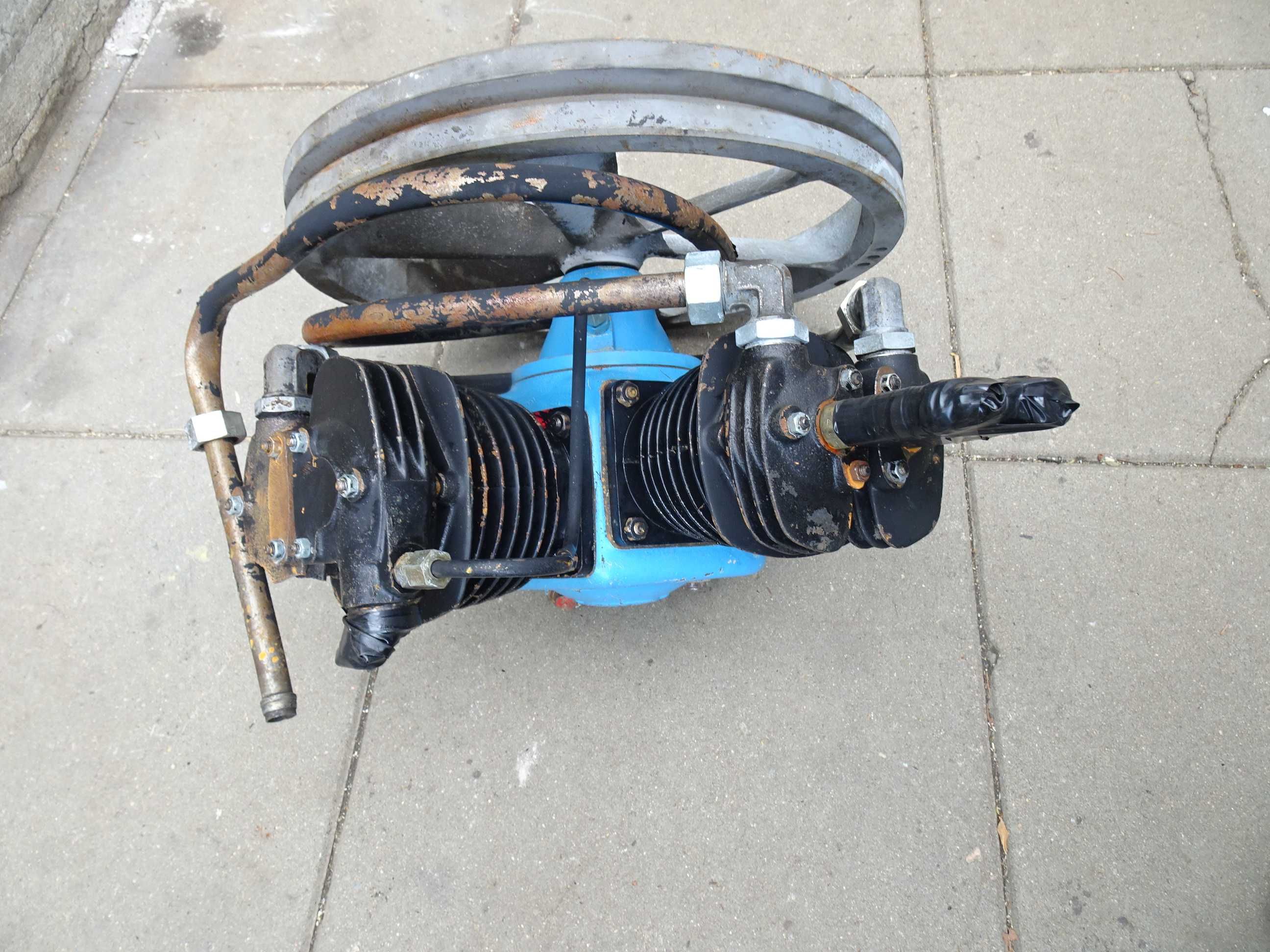 Kompresor dwutłokowy sprężarka GKW 2V1-52  12m3/h 16 bar koło pasowe