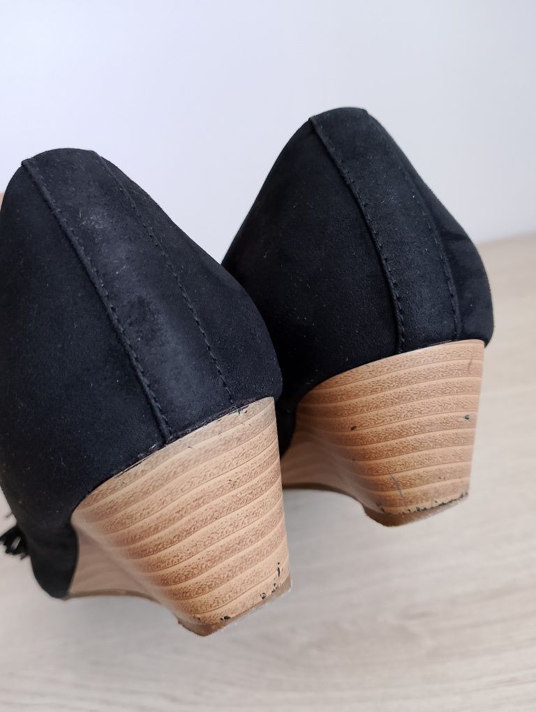 Buty na koturnie roz 42