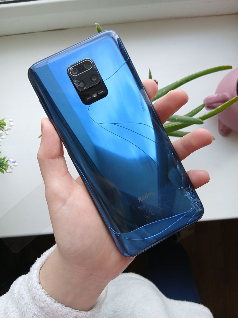 Телефон Xiaomi Redmi Note 9 Pro