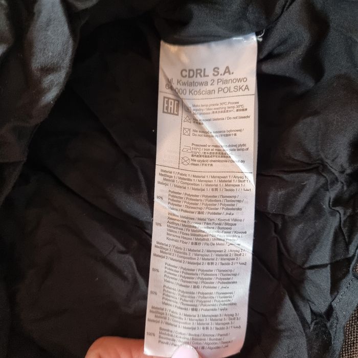 Szykowna sukienka Coccodrillo 140 cm z brokatowym kołnierzem