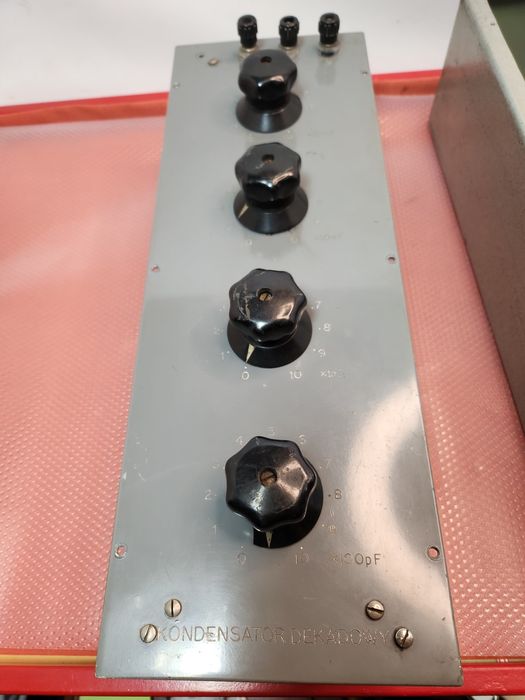 Przyrząd mierniczy kondensator dekadowy typ 50/59