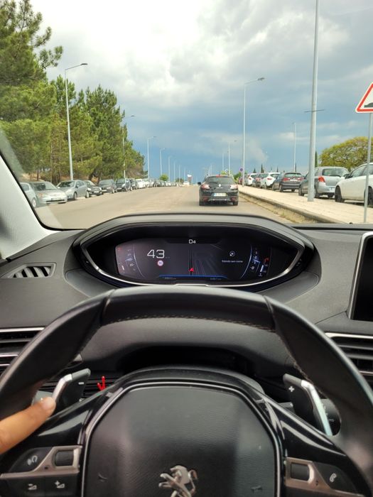 Peugeot 3008 1.5 Aut. 130
