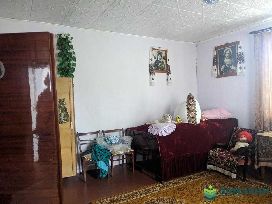 Продається гарний будинок у с. Узин на ділянці 23,42 сот (5)