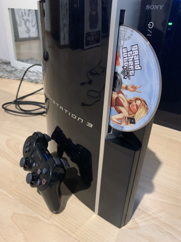 Playstation 3 pad plus gra gra v