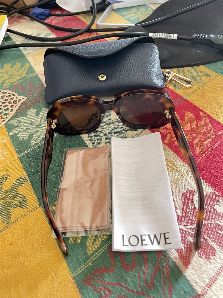 Óculos de Sol LOEWE Novos