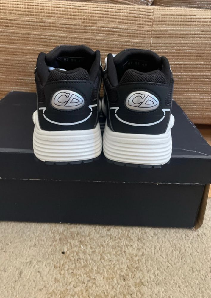 Dior b30.