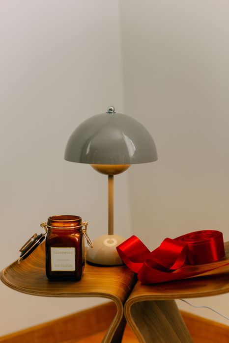 Лампа настільна з регулятором