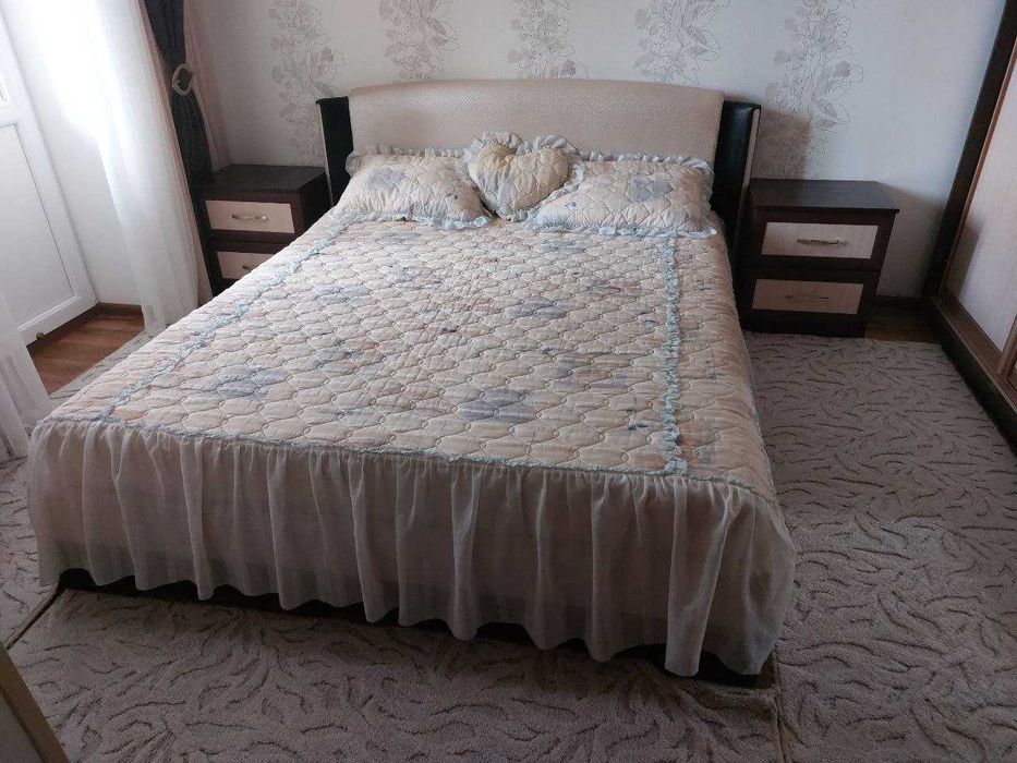 Ліжно двухспальне в ідеальному стані (майже нове)