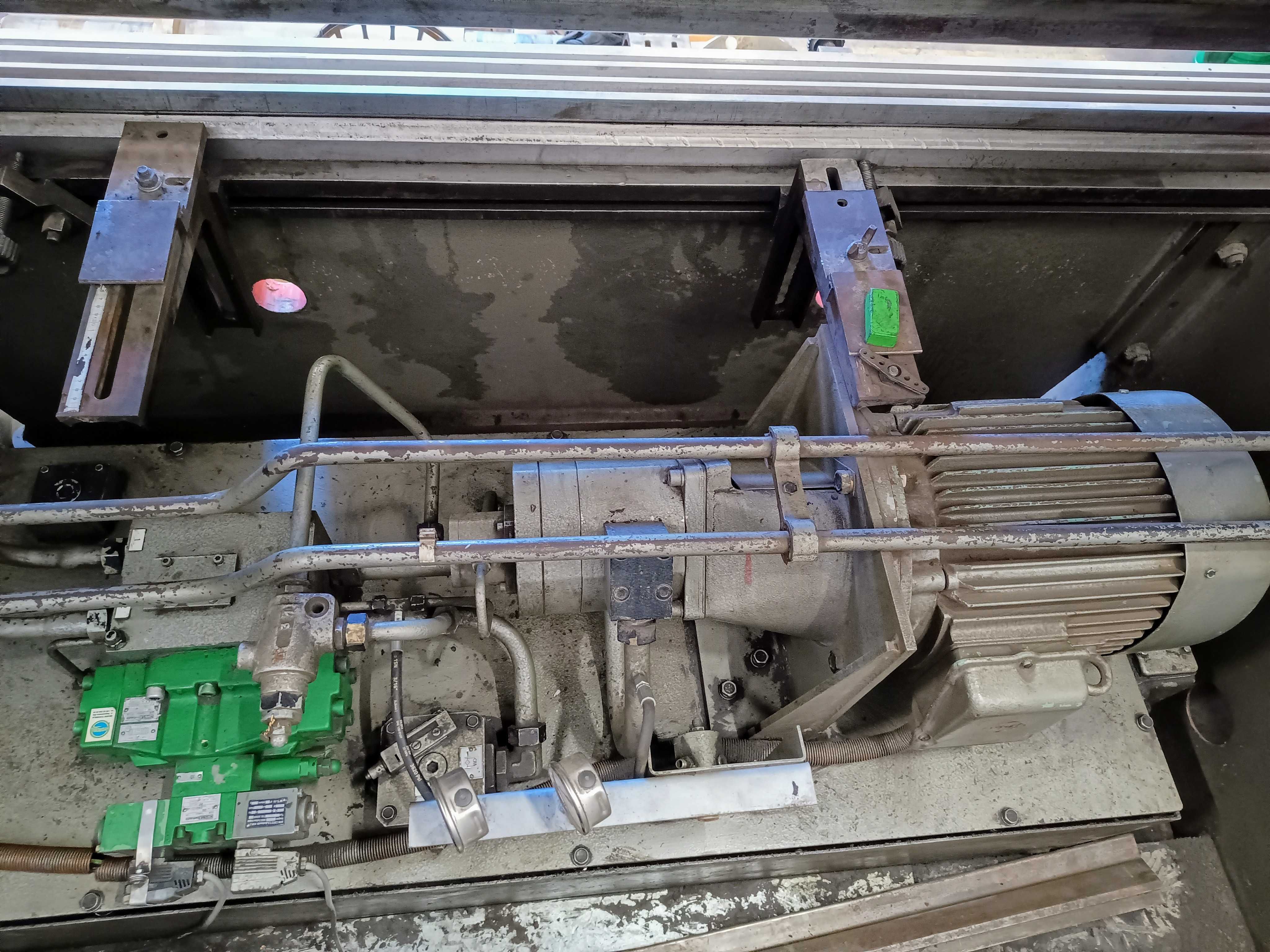 Prasa krawędziowa/Konwencjonalna Gefi Györ LE 100/3000