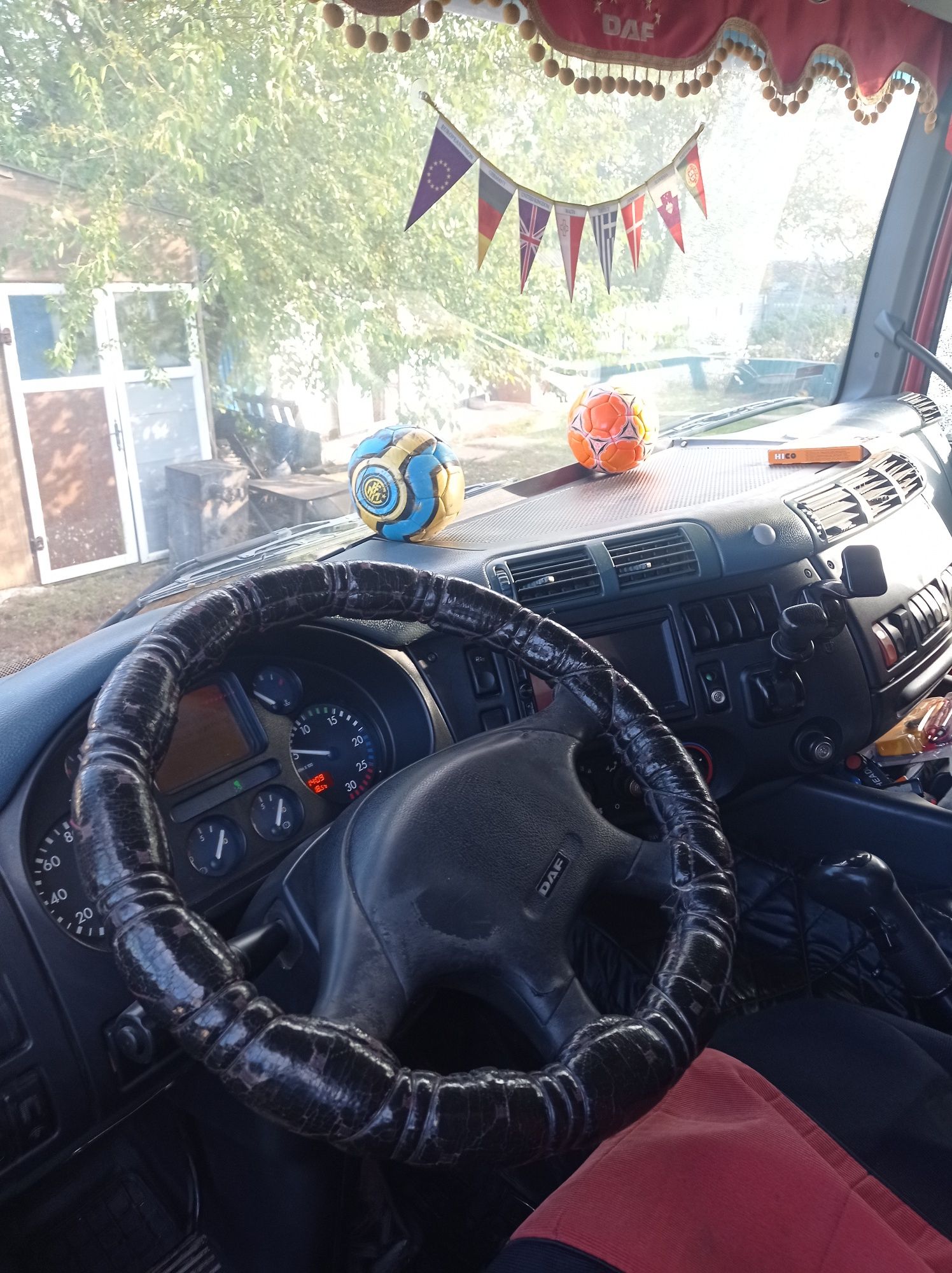 Продам DAF CF 85