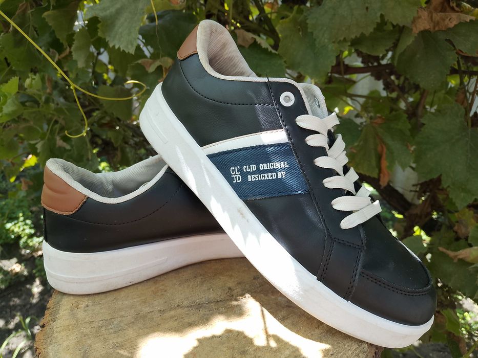 кросівки чоловічі