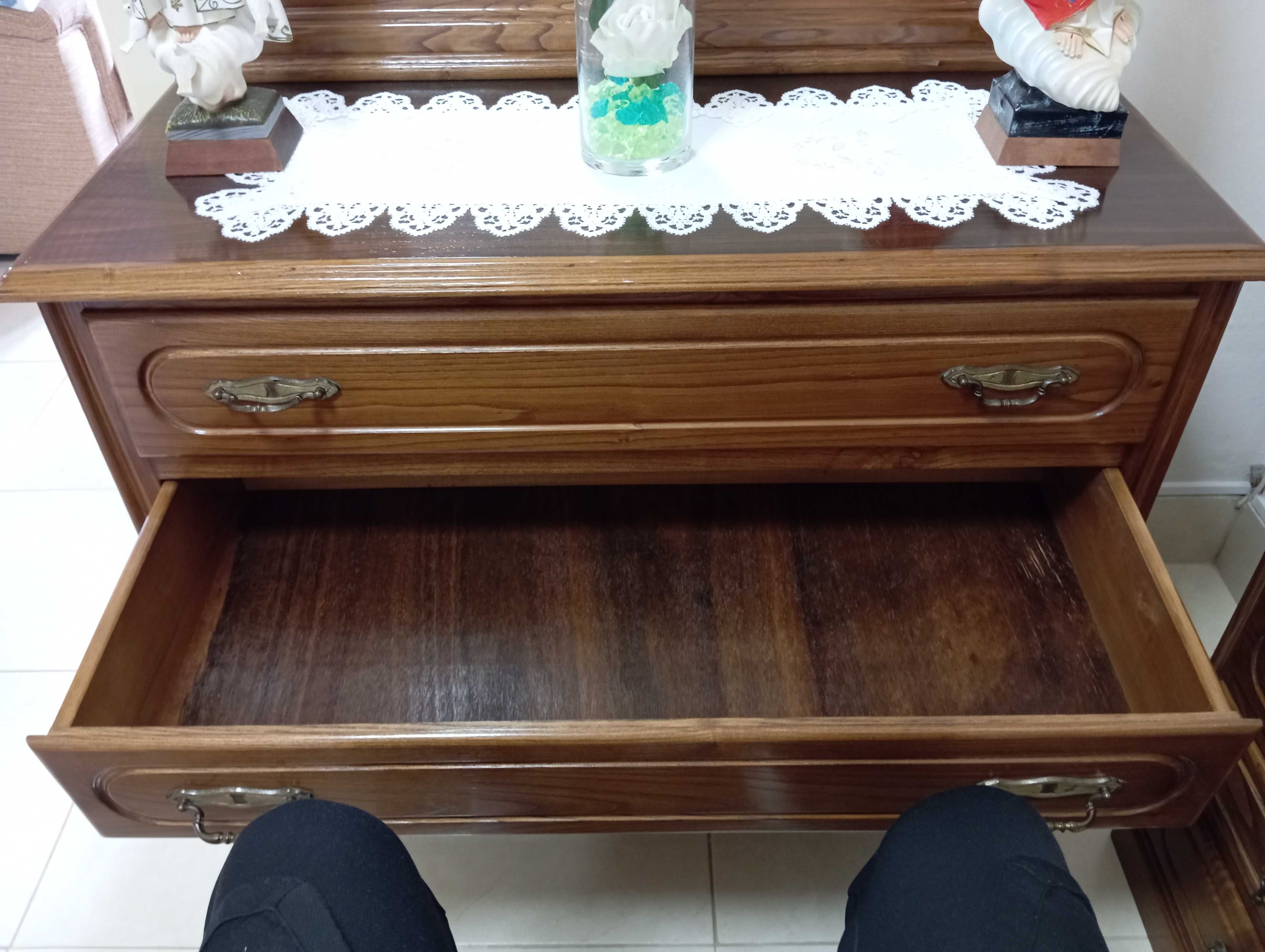 Mobília de quarto DE MADEIRA