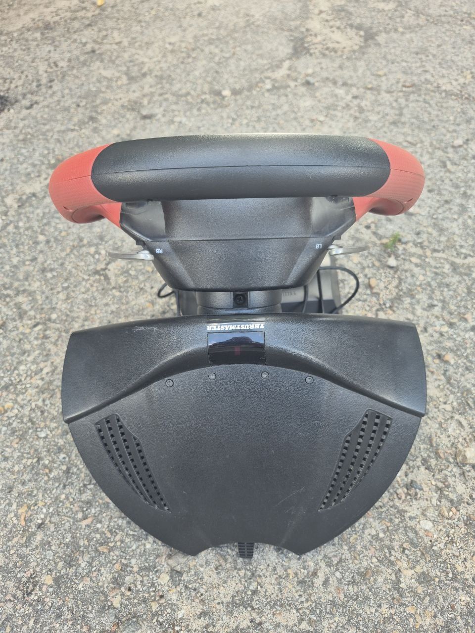 Гоночный руль "Thrustmaster 458 Ferrari"