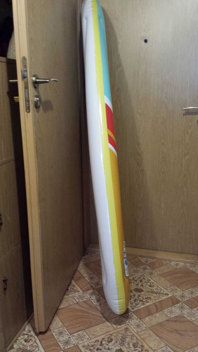 MATERAC plażowy typu DESKA SURFINGOWA dmuchana